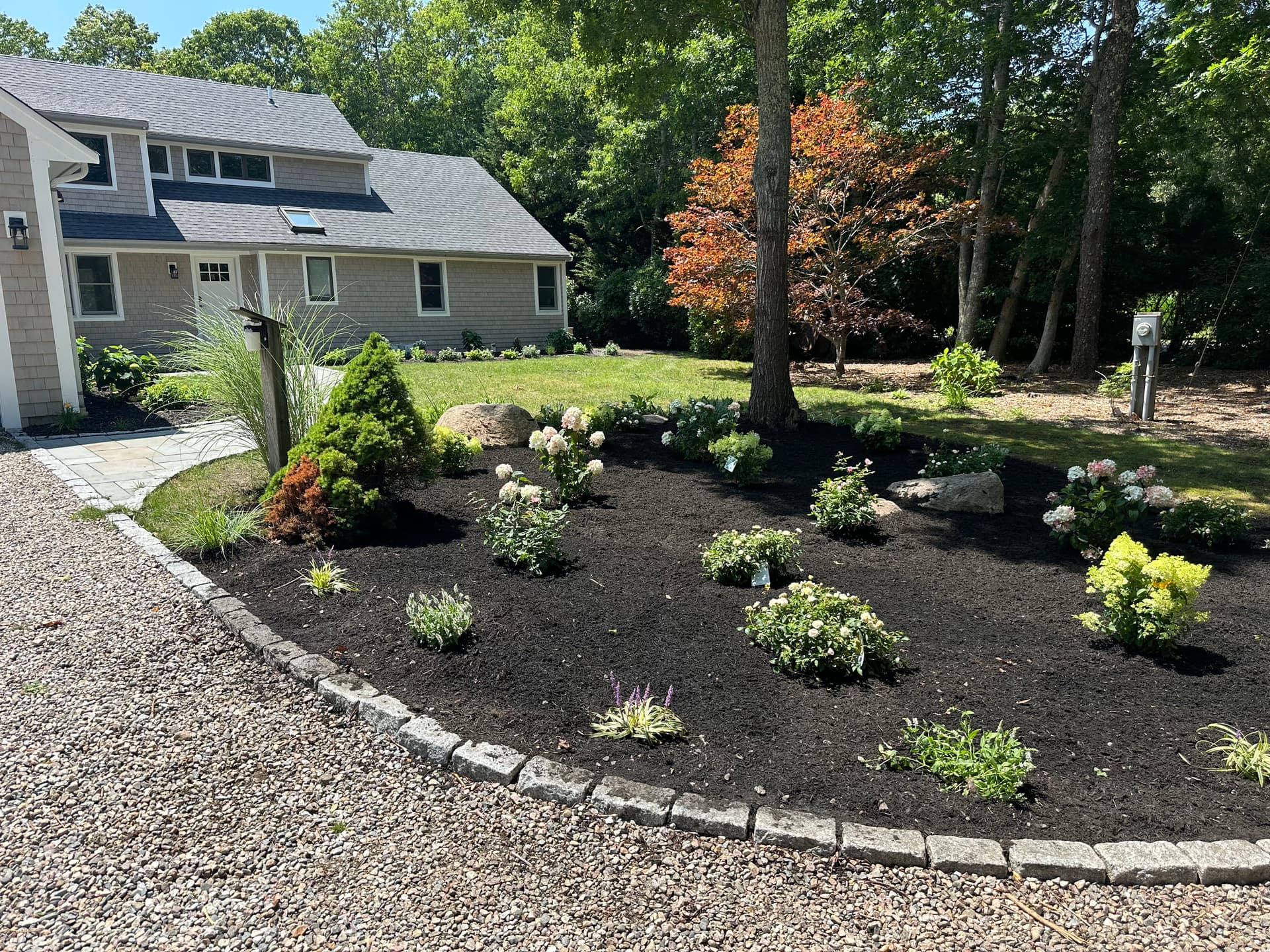 Gallery photos for Front Yard Landscape Reset With New Beds and Black Mulch: Image #3