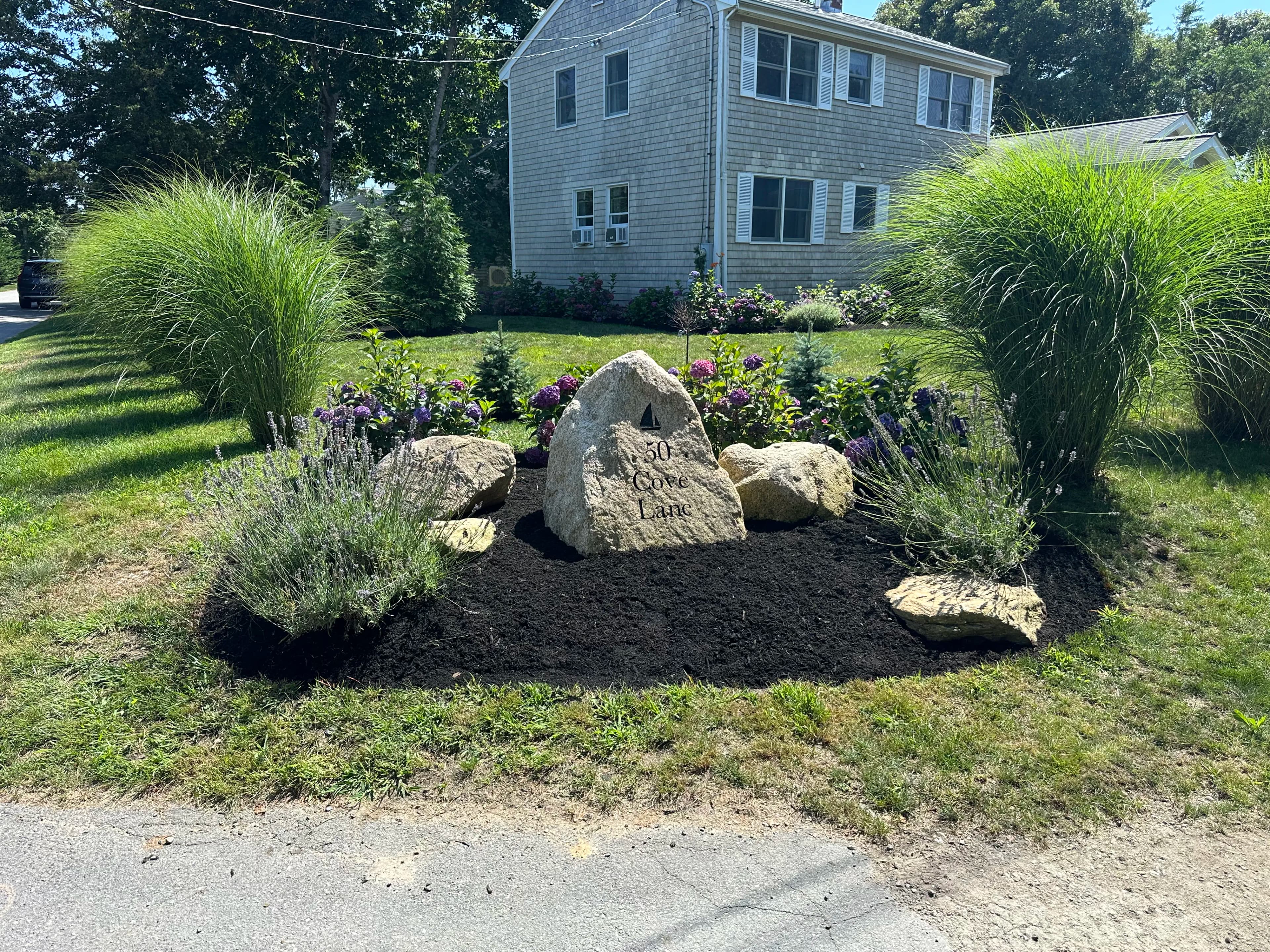 Project Fresh Mulch and Landscape Beds That Actually Get Noticed image